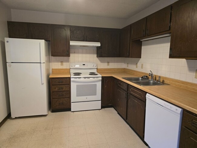 property at 828 Dondee Dr