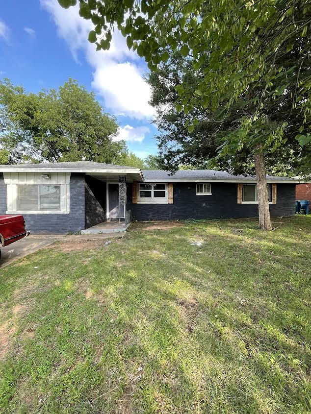 property at 848 E Steed Dr