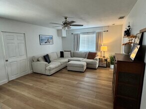 1261 79th Ave N in St. Petersburg, FL - Building Photo - Building Photo