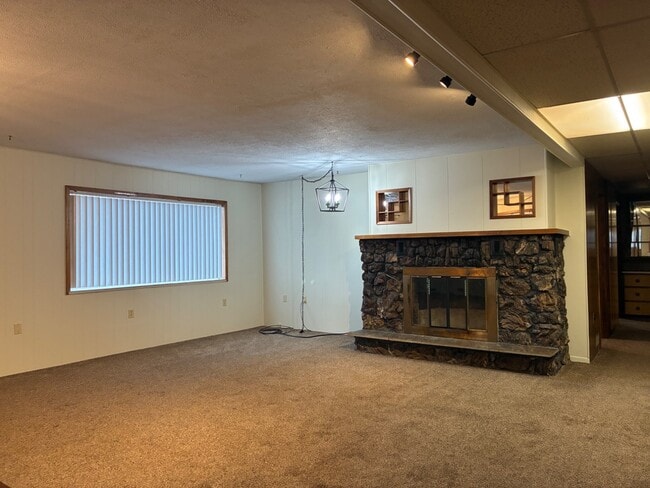 property at 1415 E 850 N