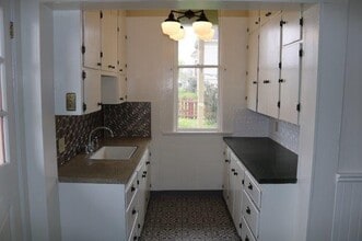 1405 B St in Eureka, CA - Building Photo - Building Photo