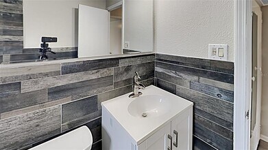 120 S Hull Ave in DeLand, FL - Building Photo - Building Photo