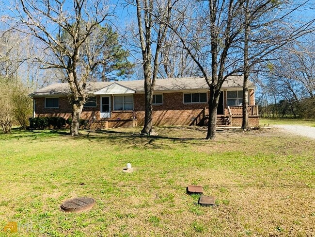 property at 6102 E Fayetteville Dr