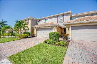 3764 Crofton Court in Ft. Myers, FL - Building Photo - Building Photo