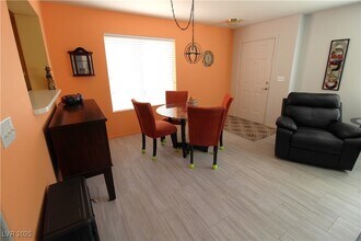 39 Belle Springs Ave in Las Vegas, NV - Building Photo - Building Photo