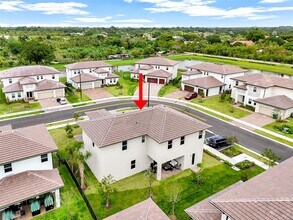 12228 SW 43rd St in Davie, FL - Building Photo - Building Photo