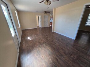 36627 Eiland Blvd in Zephyrhills, FL - Building Photo - Building Photo