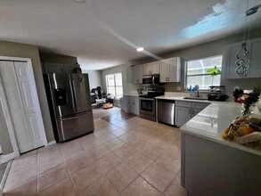 4703 Alexis Dr in Kissimmee, FL - Building Photo - Building Photo