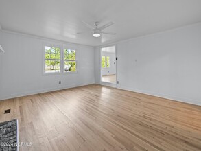 1011 Daniel Pl in Jacksonville, NC - Building Photo - Building Photo