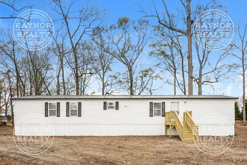 2009 Moorgate Ct in Clayton, NC - Building Photo