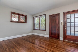 5738 Chippewa St, Unit 5738 in St. Louis, MO - Building Photo - Building Photo