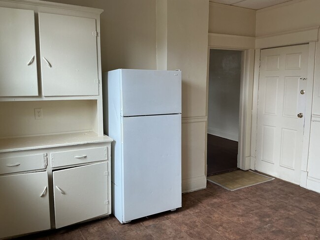 property at 769-771-771 W Windlake Ave