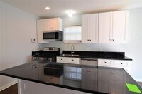 2211 Davis St photo'