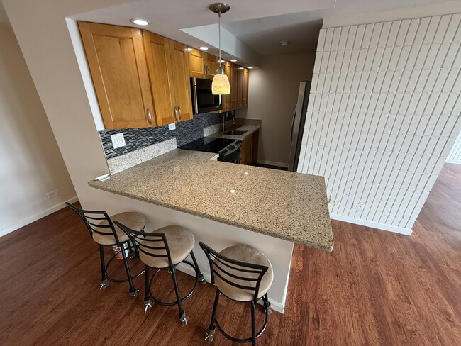 property at 46-283-283 Kahuhipa St