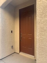 7727 Frenchmans Bay Ave in Las Vegas, NV - Building Photo - Building Photo