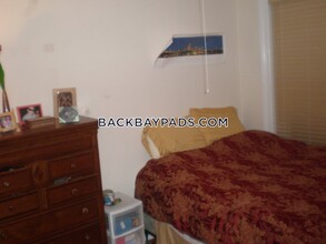 206 Commonwealth Avenue-Unit -10 in Boston, MA - Building Photo - Building Photo