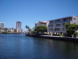 Aquarius By The Sea Apartments