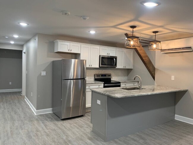 29 Elk St in Albany, NY - Building Photo - Building Photo