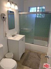 544 W 41st Dr in Los Angeles, CA - Building Photo - Building Photo