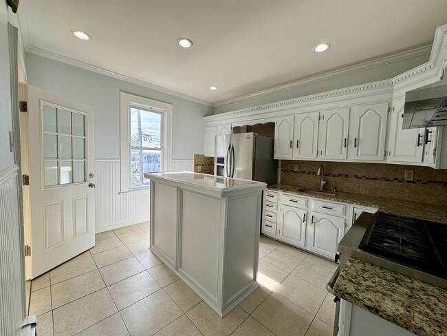 314 Devon St in Kearny, NJ - Building Photo - Building Photo