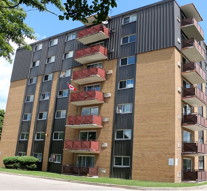 Patricia Apartments in Sarnia, ON - Building Photo