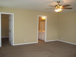 3128 Hidden Creek Dr in Antioch, TN - Building Photo - Building Photo