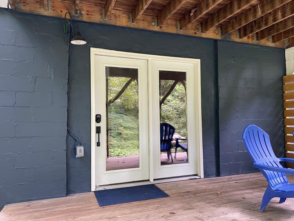 173 State St in Asheville, NC - Building Photo