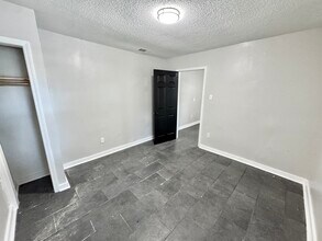 1862 Farrington St in Memphis, TN - Building Photo - Building Photo