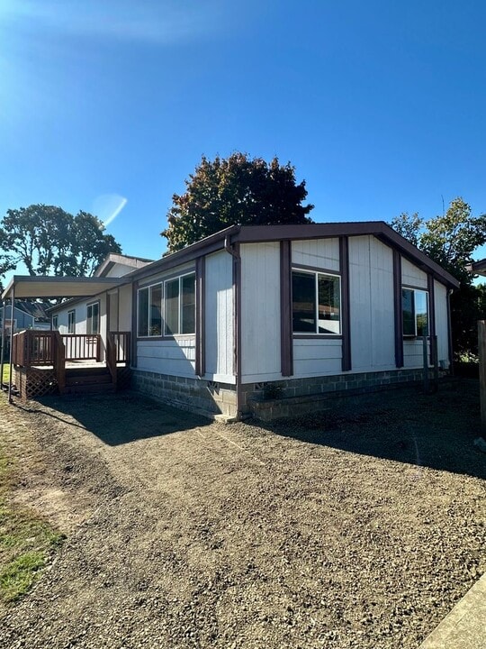 140 Alco St NE in Albany, OR - Building Photo