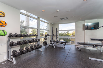 109 TOWER in Miami, FL - Building Photo - Interior Photo