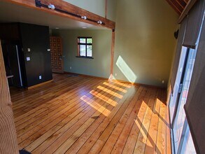 456 W Richmond Ave. in Richmond, CA - Building Photo - Building Photo