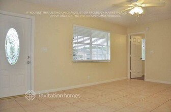 7714 SW 6th Ct in North Lauderdale, FL - Foto de edificio - Building Photo