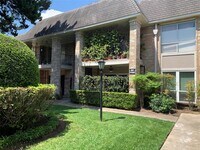 2230 S Piney Point Rd, Unit 113 - 4