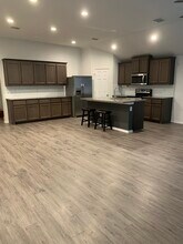 932 Deer Valley Dr in Weatherford, TX - Building Photo - Building Photo