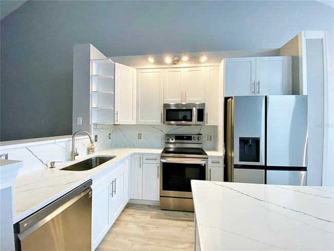 3583 Wembley Way in Palm Harbor, FL - Building Photo - Building Photo