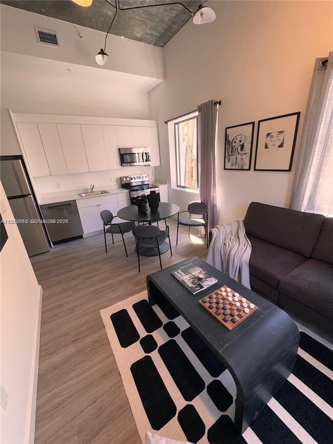 3422 NW 5th Ave in Miami, FL - Building Photo - Building Photo