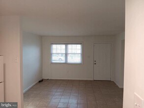 5304 Jackson St in Philadelphia, PA - Building Photo - Building Photo