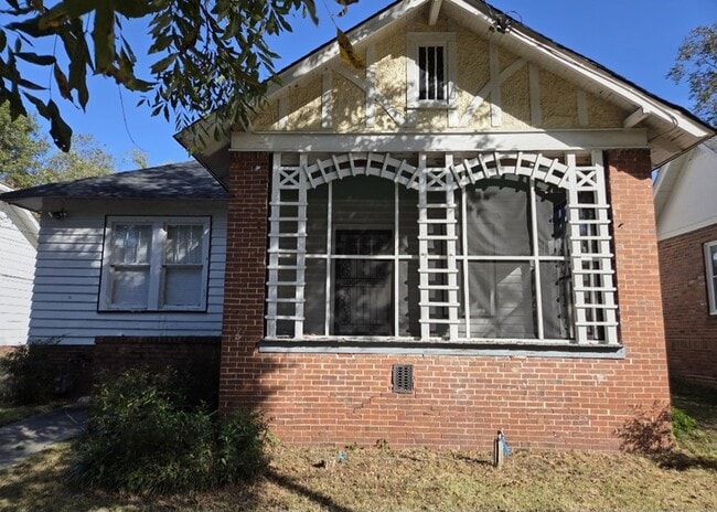 property at 1182 Brentwood Ave