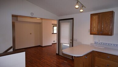 6420 Lakeview Blvd in Middleton, WI - Building Photo - Building Photo