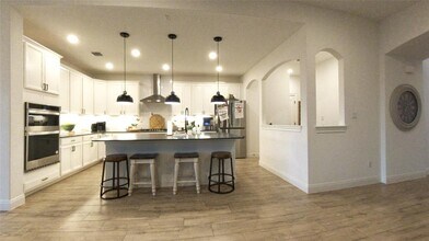 22308 Coyote Cave Trl in Briarcliff, TX - Building Photo - Building Photo
