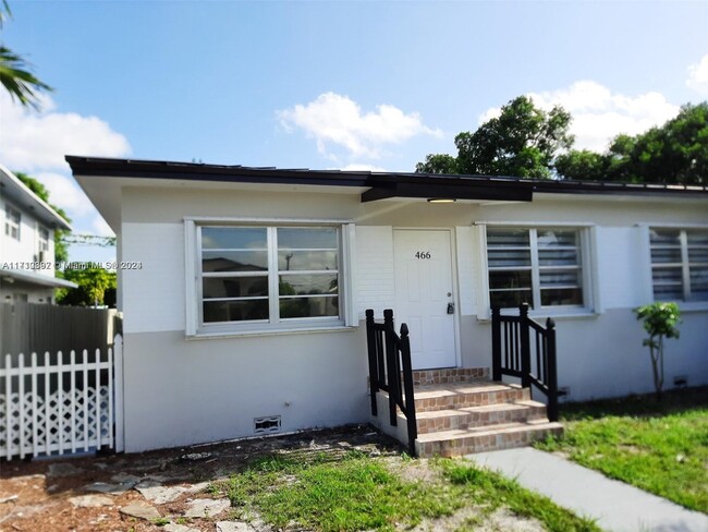 466 E 13th St in Hialeah, FL - Building Photo - Building Photo