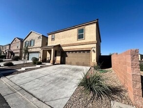 4944 Quiet Morning St in Las Vegas, NV - Building Photo - Building Photo