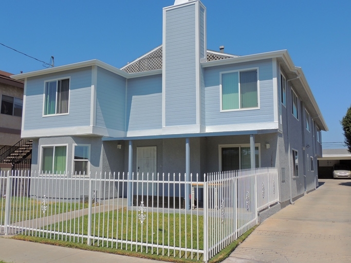 1559 W 205th St in Torrance, CA - Building Photo