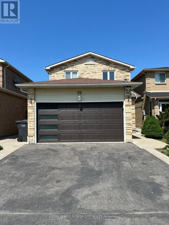 19 Muskoka St in Brampton, ON - Building Photo - Building Photo