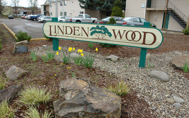 Lindenwood Apartments in Albany, OR - Building Photo - Building Photo