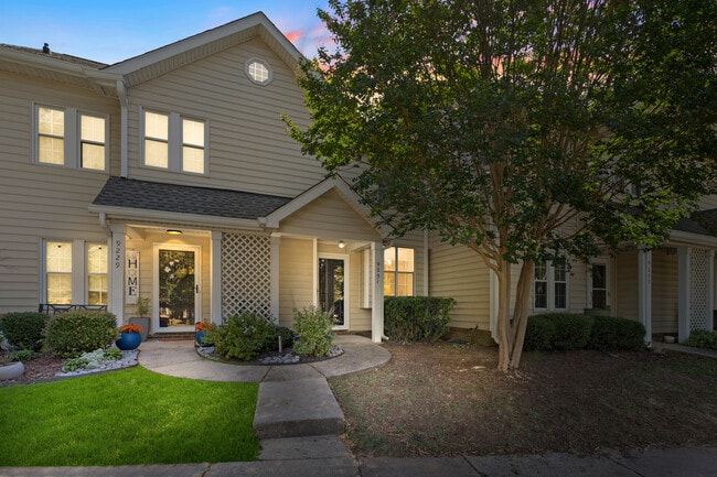 property at 9231 Kings Canyon Dr