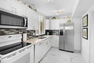 3412 NE Causeway Blvd in Jensen Beach, FL - Building Photo - Building Photo