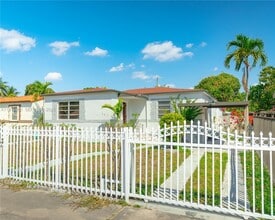 467 SE 3rd St in Hialeah, FL - Building Photo - Building Photo