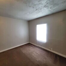 3354 Hovey St in Indianapolis, IN - Building Photo - Building Photo