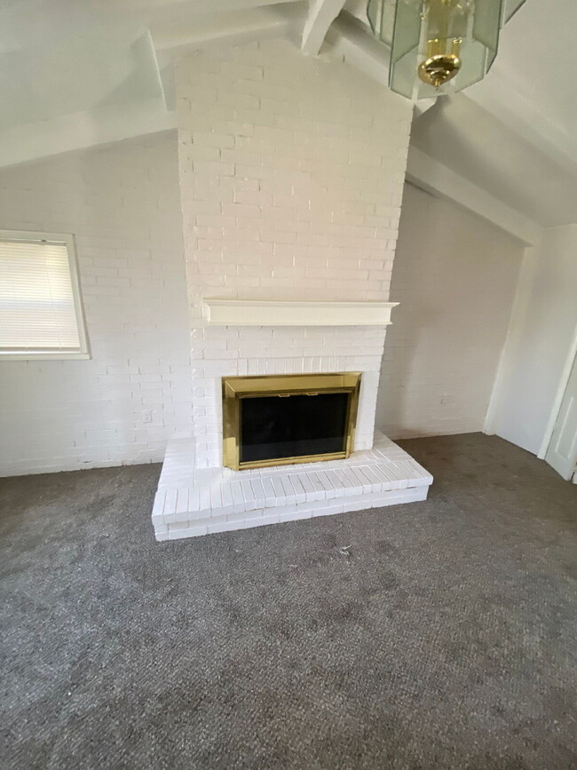 2412 36th St in Lubbock, TX - Foto de edificio - Building Photo